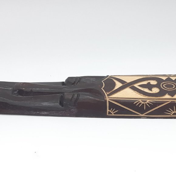 Indonesian Wall Mask With Carving - Picture 4 of 11